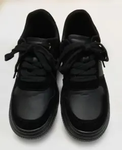黒スニーカー24.5