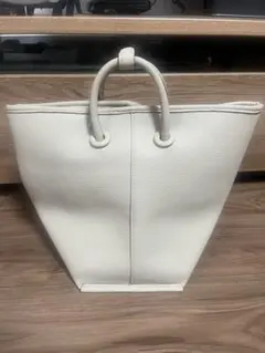 Item thumbnail for item 449f95fd-048e-44f7-bc06-dfe96a2d59e0