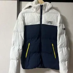 TOMMYフード付きダウンジャケット