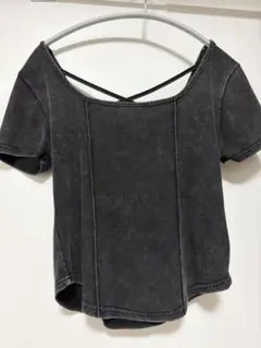 ALAND バッククロス リブショート丈Tシャツ ブラックのサムネイル