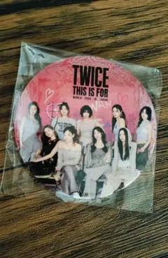 TWICE 【THIS IS FOR 】アプグレ　ピンバッジ