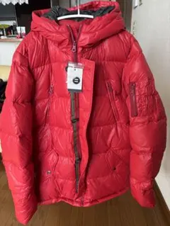XLサイズ 赤いダウンジャケット