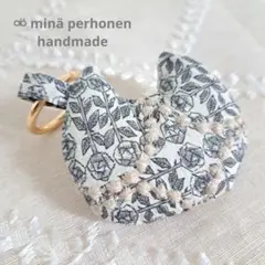 ⚮̈ リバティ×ミナペルホネン ネコ型マスコットチャーム ハンドメイド