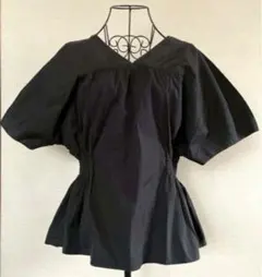 ユナイテッドアローズ　ブラック バルーンスリーブ ブラウス