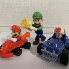 ハッピーセット　マリオカートフィギュア