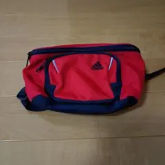 adidas ボディバッグ ウエストポーチ レッド