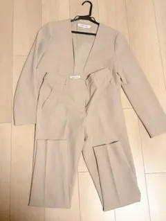 ベージュ パンツスーツ上下セット