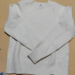 UNIQLOクリーム色♡クルーネックセーター