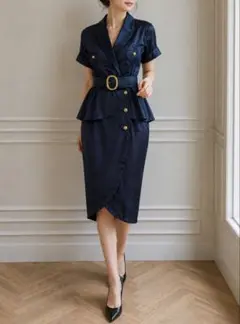 【美品】❤️CHANEL ヴィンテージ カメリアボタン ベルト付ワンピースシルク紺のサムネイル
