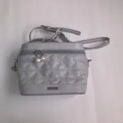 Maison de FLEUR リボンキルティングキューブショルダーバッグ