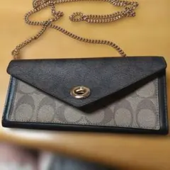 COACH シグネチャー チェーンウォレット 長財布 - メルカリ