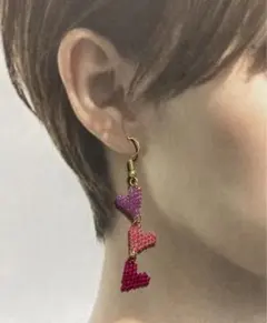 ハンドメイドピアス　ハート3連