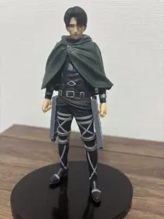 田*認様 リヴァイ フィギュア 立体機動装置付き