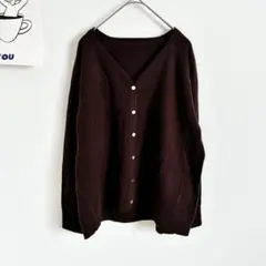 トゥエルブクローゼット　Ｖネックニットカーディガン　ゴールドボタン　カジュアル