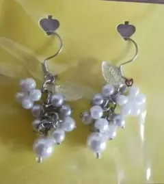 未使用ピアス☆ビーズ☆美品☆ぶどう☆お出かけ☆おしゃれ