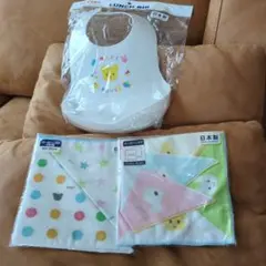 新品未使用)ミキハウス！日本製ガーゼハンカチ4枚＆ランチスタイ！定価3300円