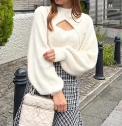 INGNI イング デコルテオープンフェザーヤーンニット