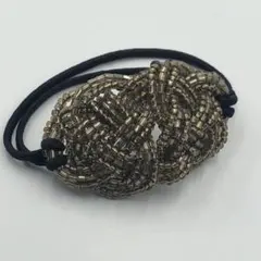 ゴールド ビーズ ヘアゴム 結び目デザイン