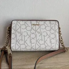 【新品未使用】Calvin Klein ショルダーバッグ ロゴプリント