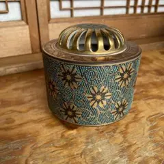 九谷焼 青粒鉄仙 唐草 アンティーク レトロ 斬新デザイン 青色花柄陶器 香炉