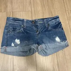 Love Drug Store ダメージデニムショートパンツ
