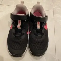 NIKE スニーカー 18.5センチ 黒 ピンク キッズ靴 ナイキ