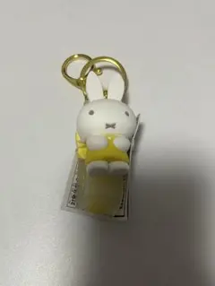 ミッフィー クリアストラップ付きキーホルダー カラフルフルーツのサムネイル