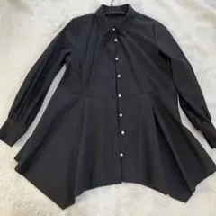 PLST/プラステ　 スタンドカラー　 パールボタンペプラムシャツ　 ブラック