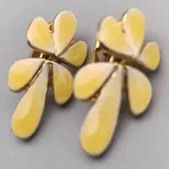 未使用保管品　愛らしいフラワーイヤリング 〜柔らかな陽だまりの彩り〜