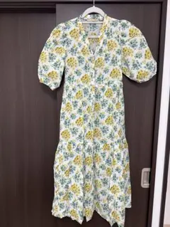 UNIQLO UT Paul & Joe花柄ワンピース　前ボタンあり