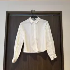 ZARA ホワイト 長袖シャツ　袖プリーツ