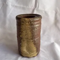 信楽焼の円筒型花器