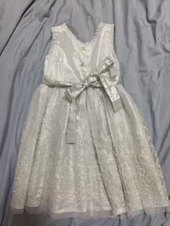 週末値下げ　ホワイト　レース　ドレス（リボン付き）発表会