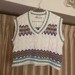 ZARA ケーブル編み Vネック ニットベスト Sサイズ