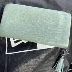 ミントグリーン レザー 長財布 タッセル付きのサムネイル
