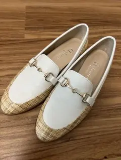 【最終価格】Artemis diana ビットローファーのサムネイル