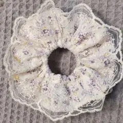 花柄レースシュシュ　手作り