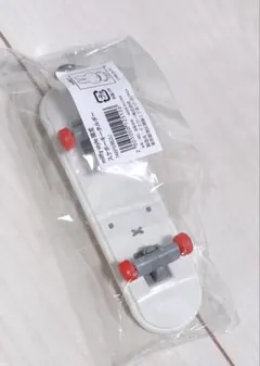 ミッフィー ミッフィースタイル限定 スケボーキーホルダー