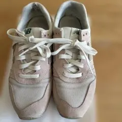 New Balance ピンク スニーカー　レディース　24㎝