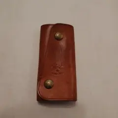 IL BISONTE 本革キーケース 4連キーホルダー