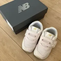 New Balance スニーカー　靴　ベビーシューズ 12.5cm ピンク