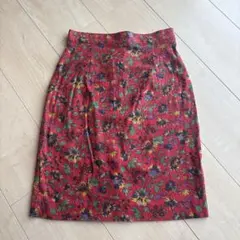 ベネトン　花柄タイトスカート 赤のサムネイル