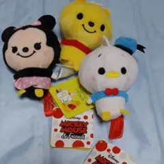 ミニー、ドナルド、プーさんの可愛いぬいぐるみマスコットセット