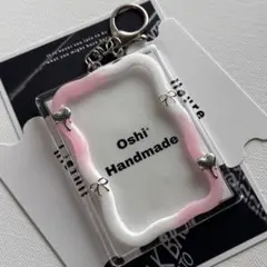 トレカキーホルダー　トレカケース　レジンデコ マーブル　ハート　リボン　ピンク