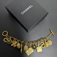 CHANEL ゴールド チャームブレスレット