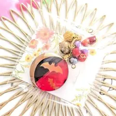 《ハンドメイド》ポニーフック　髪飾り　じゃらじゃら　手染めビーズ　コウモリ