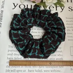 ハンドメイドシュシュ☆黒刺繍、ブルー柄シフォン