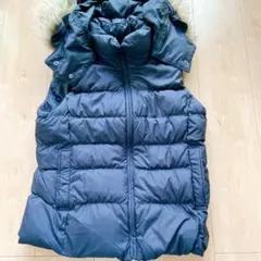 ユニクロ 黒 フード付き ダウンベスト XL