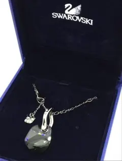 Swarovski スワロフスキー ネックレス クリスタル ラインストーンのサムネイル