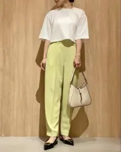 未使用 24SS 現行 Mila owen 短丈ワイドTシャツ ホワイト 白Tのサムネイル